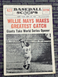 1961 NU-CARD BASEBALL SCOOPS #427 WILLIE MAYS MAKES GREATEST CATCH