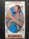 Flynn Robinson 1969-70 Topps Basketball Card #92 Vintage Set Break NO CREASES