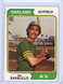 1974 TOPPS VIC DAVALILLO #444 OAKLAND A's AS SHOWN FREE COMBINED SHIPPING